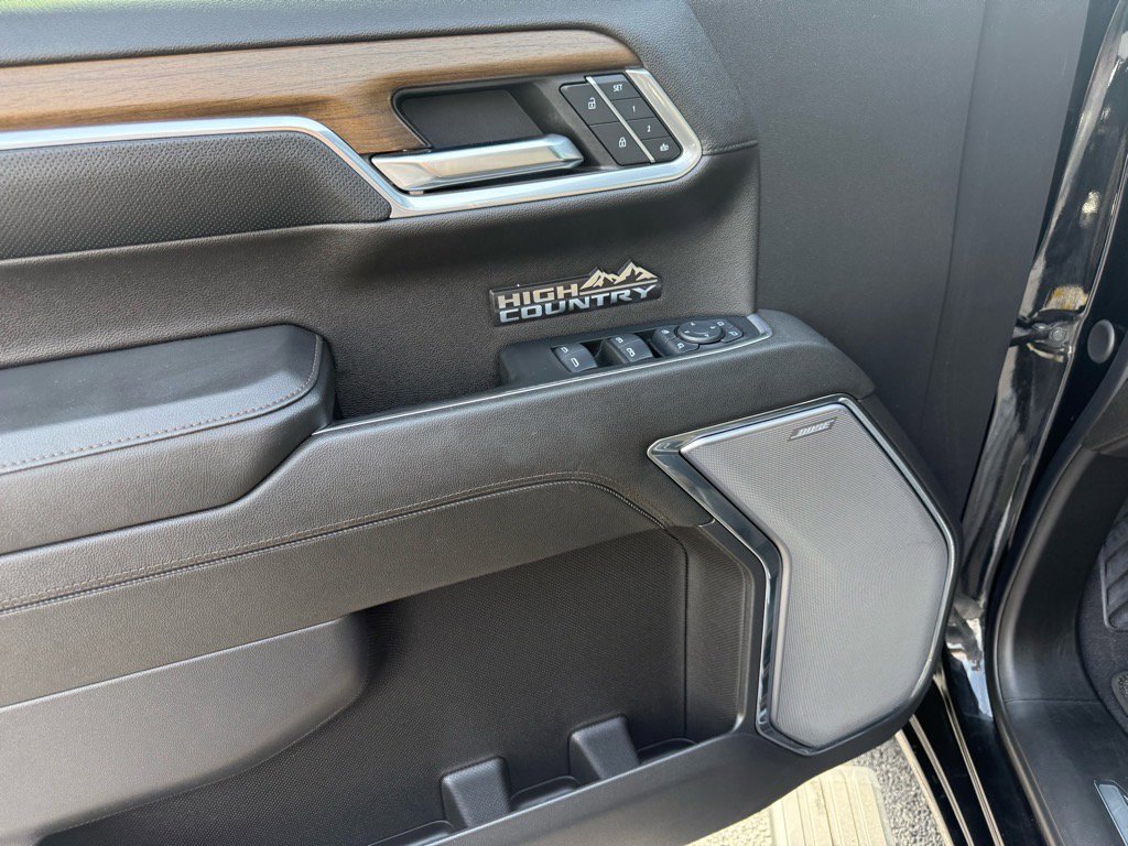 Used 2024 Chevrolet Silverado 1500 High Country w/ Midnight Edition image 18