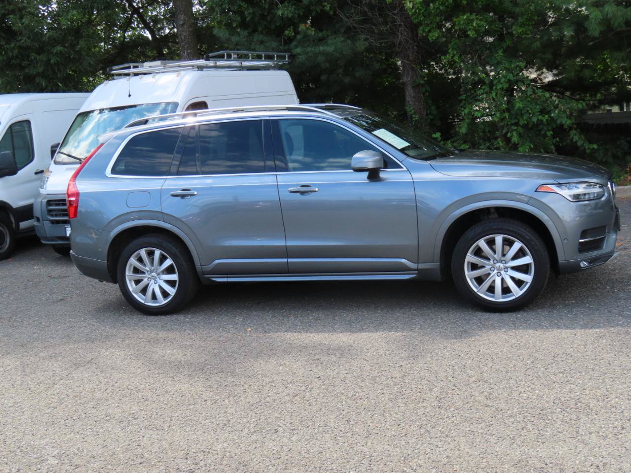 Used 2018 Volvo XC90 T6 Momentum w/ Convenience Package AWD/4WD image 7