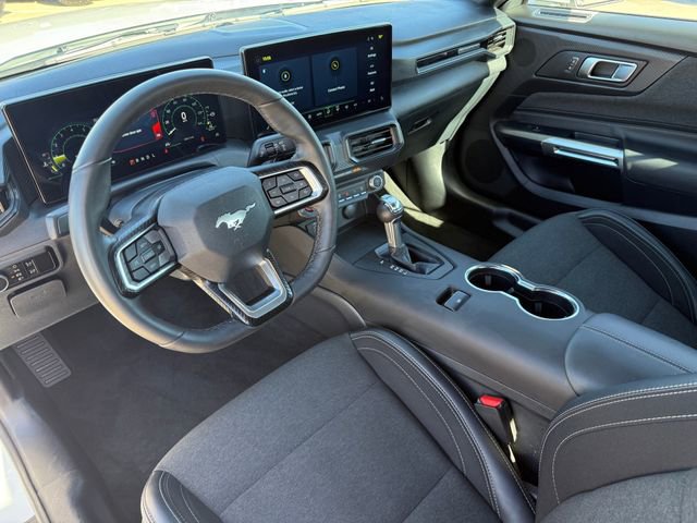 Used 2025 Ford Mustang EcoBoost image 10