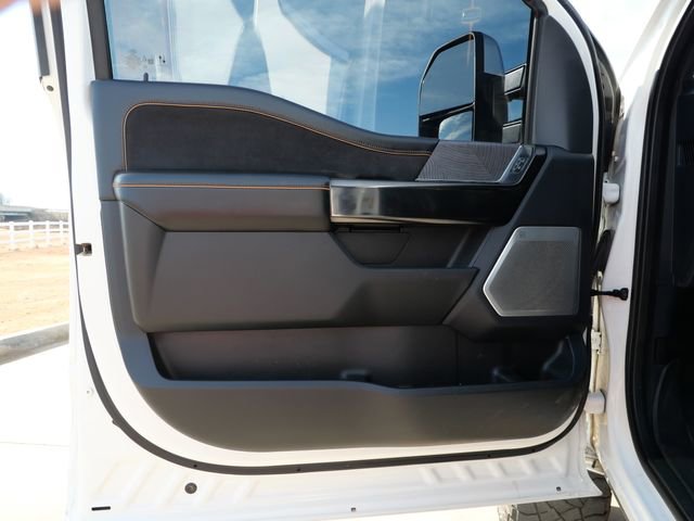 Used 2023 Ford F250 Platinum w/ FX4 Off-Road Package AWD/4WD image 19