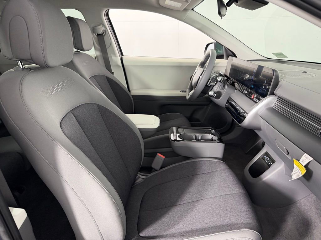 Used 2026 Hyundai Ioniq 5 SE image 31