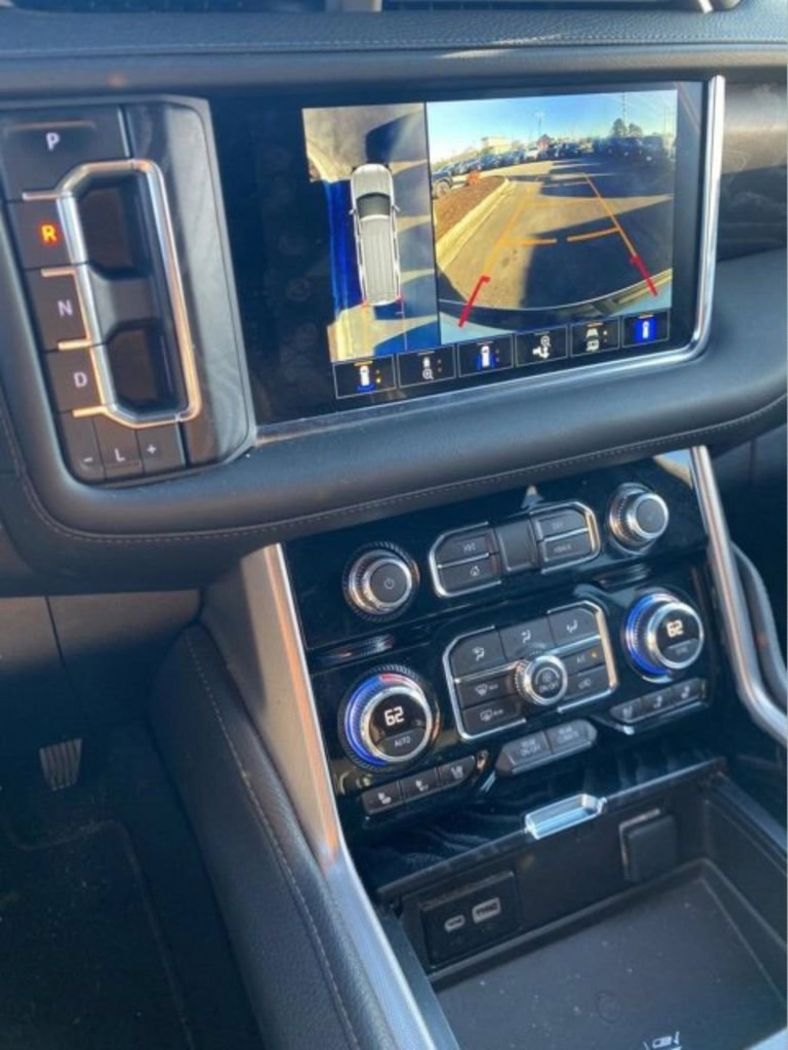 Used 2024 GMC Yukon XL Denali RWD image 20