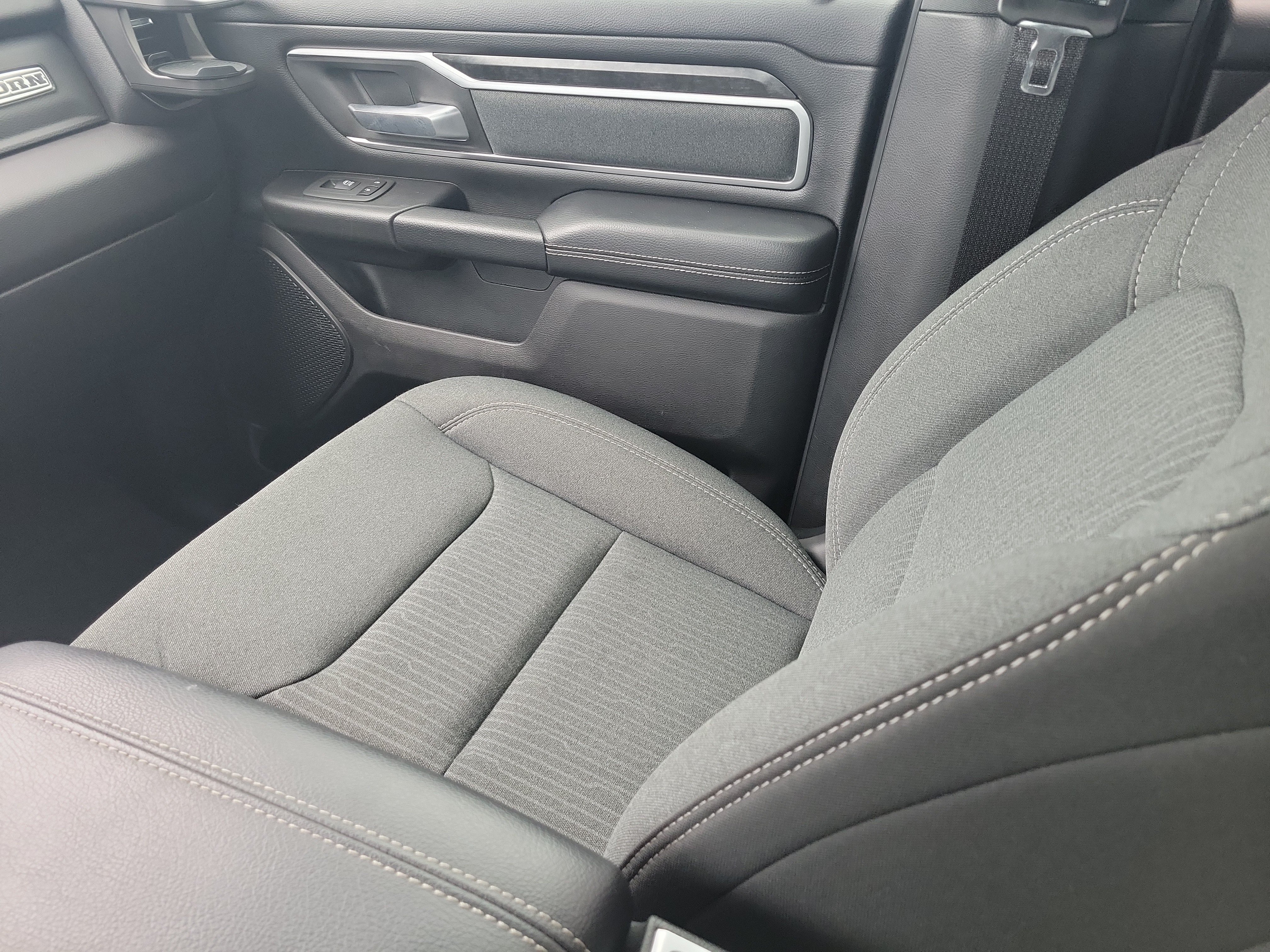 Used 2022 RAM 1500 Big Horn RWD image 16
