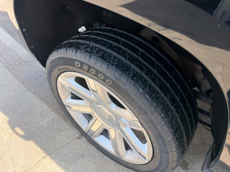 Used 2017 Cadillac Escalade ESV Premium Luxury AWD/4WD image 18