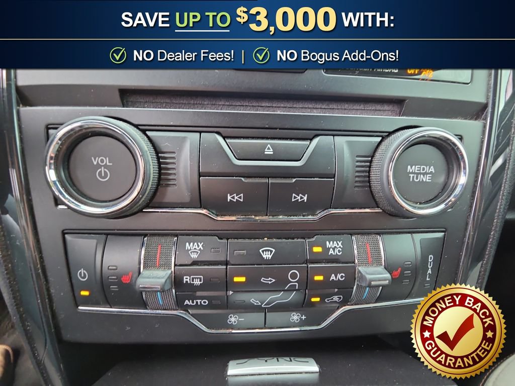 Used 2017 Ford Explorer XLT w/ Equipment Group 202A FWD image 30