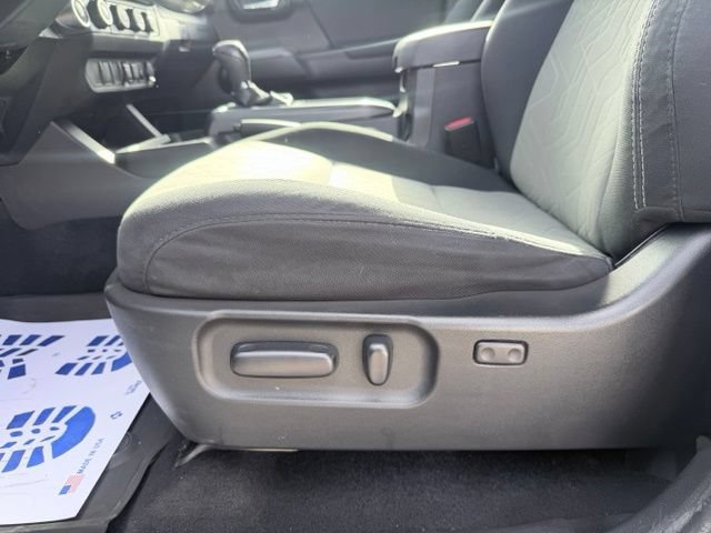 Used 2021 Toyota Tacoma TRD Off-Road AWD/4WD image 24