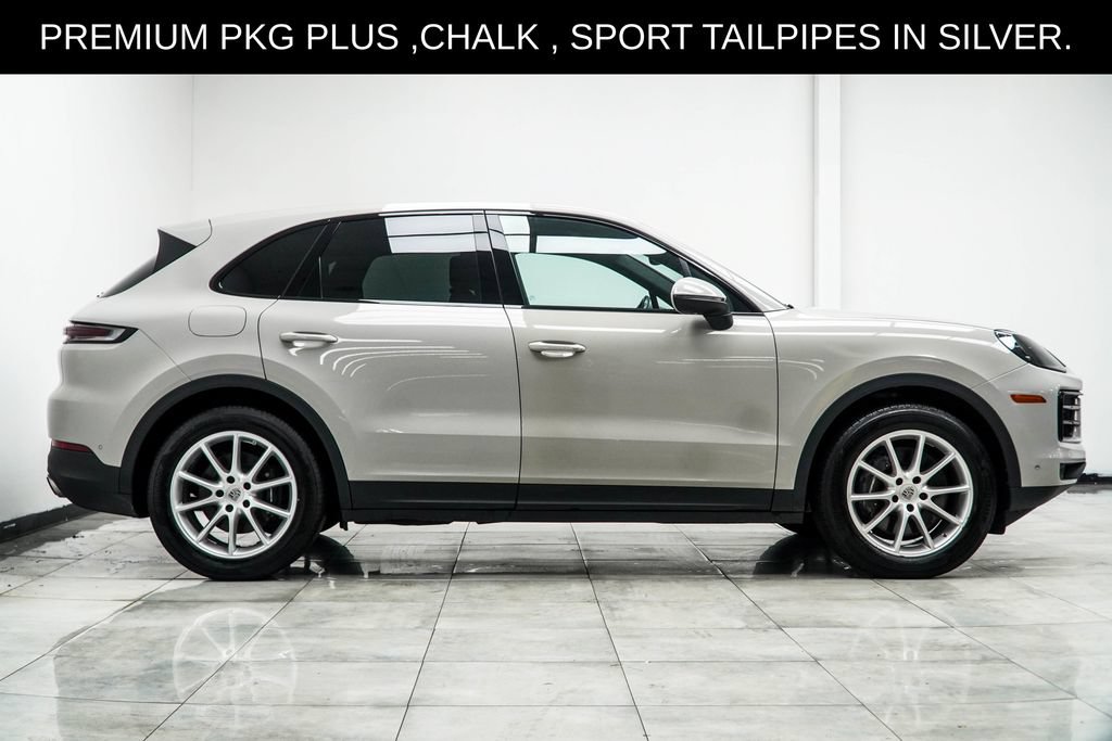 Used 2024 Porsche Cayenne w/ Premium Package Plus (PFM) AWD/4WD image 7