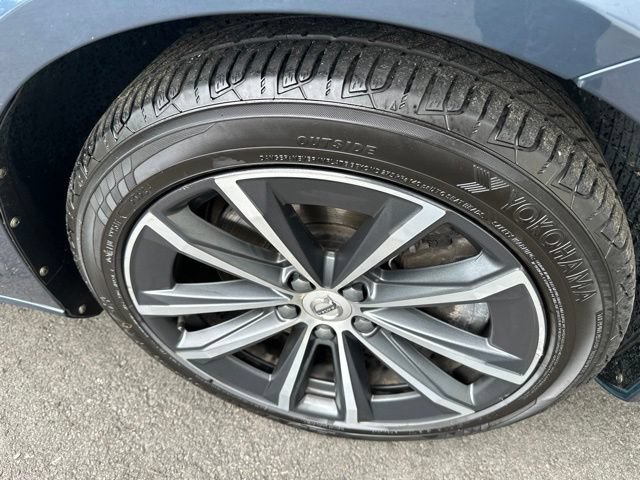 Used 2021 Volvo S60 T6 Momentum w/ Advanced Package AWD/4WD image 9