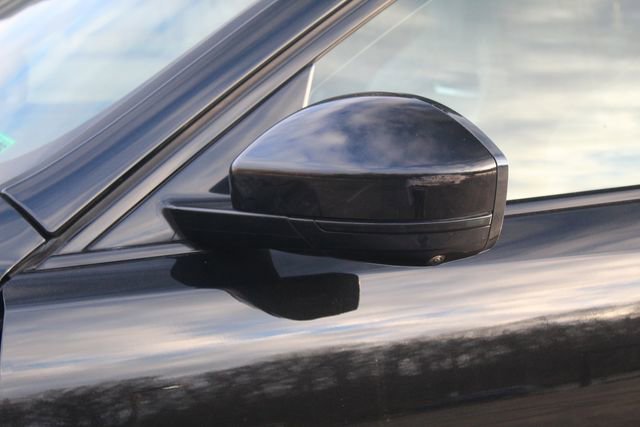 Used 2023 Jaguar F-PACE SVR image 13