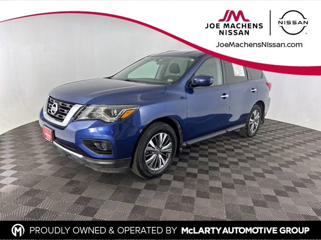 Used 2020 Nissan Pathfinder S image 3