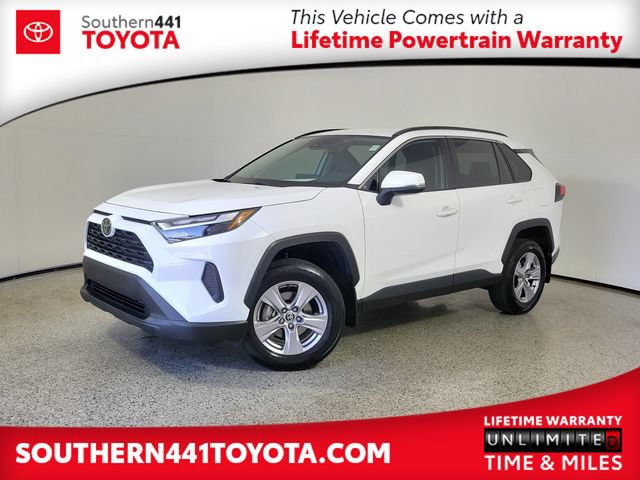 Used 2025 Toyota RAV4 XLE FWD image 1