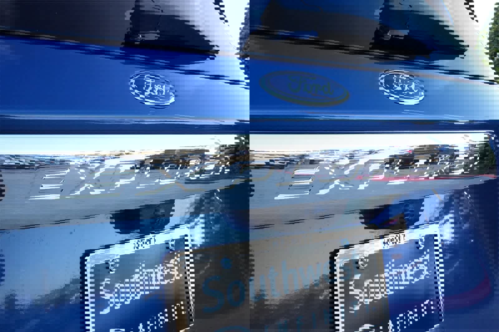 Used 2022 Ford Explorer XLT image 19