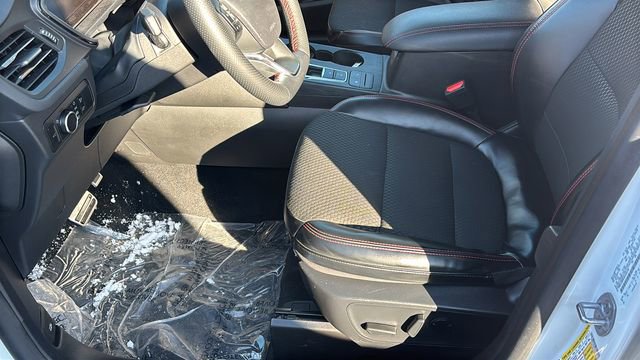 Used 2024 Ford Escape ST-Line image 25