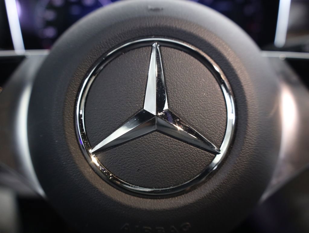 Used 2026 Mercedes-Benz GLC 300 4MATIC image 14