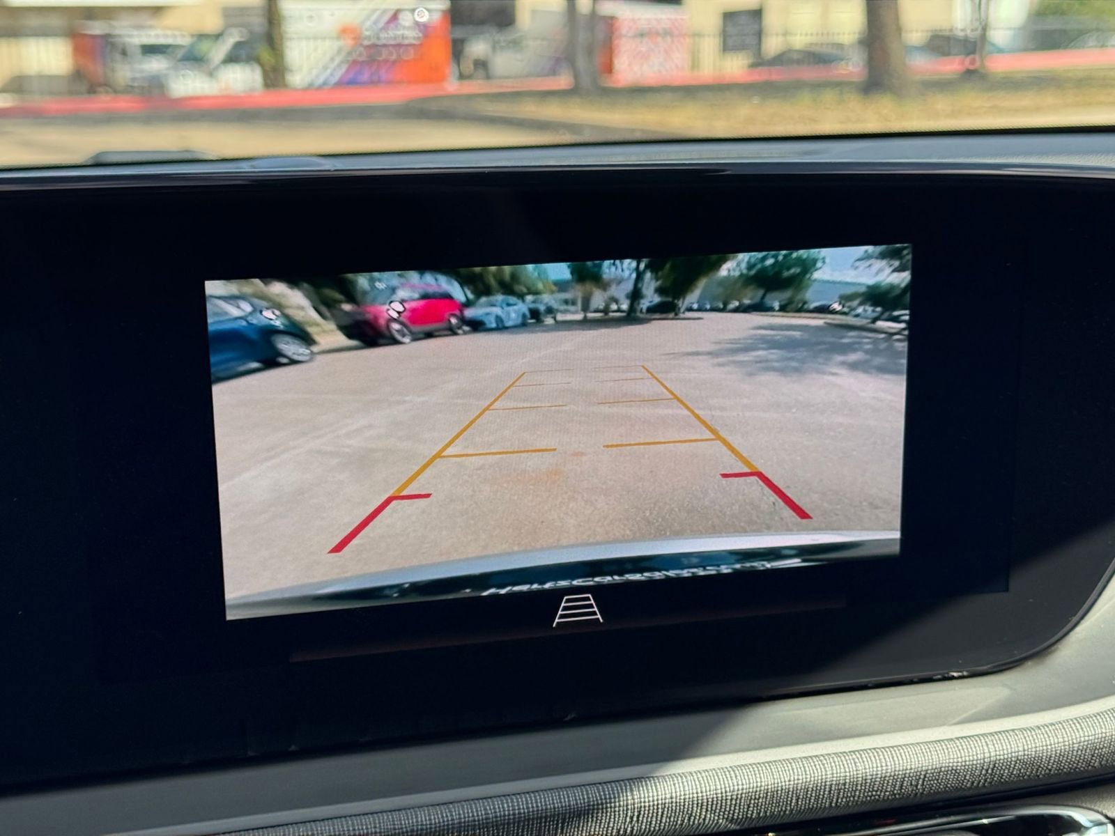 Used 2025 Buick Envista Sport Touring image 17