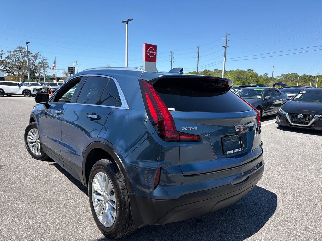 Used 2024 Cadillac XT4 Luxury image 5