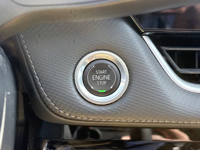 Used 2025 Chevrolet Equinox LT AWD/4WD image 18