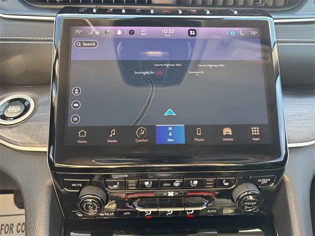 Used 2023 Jeep Grand Cherokee Limited w/ Luxury Tech Group II image 13