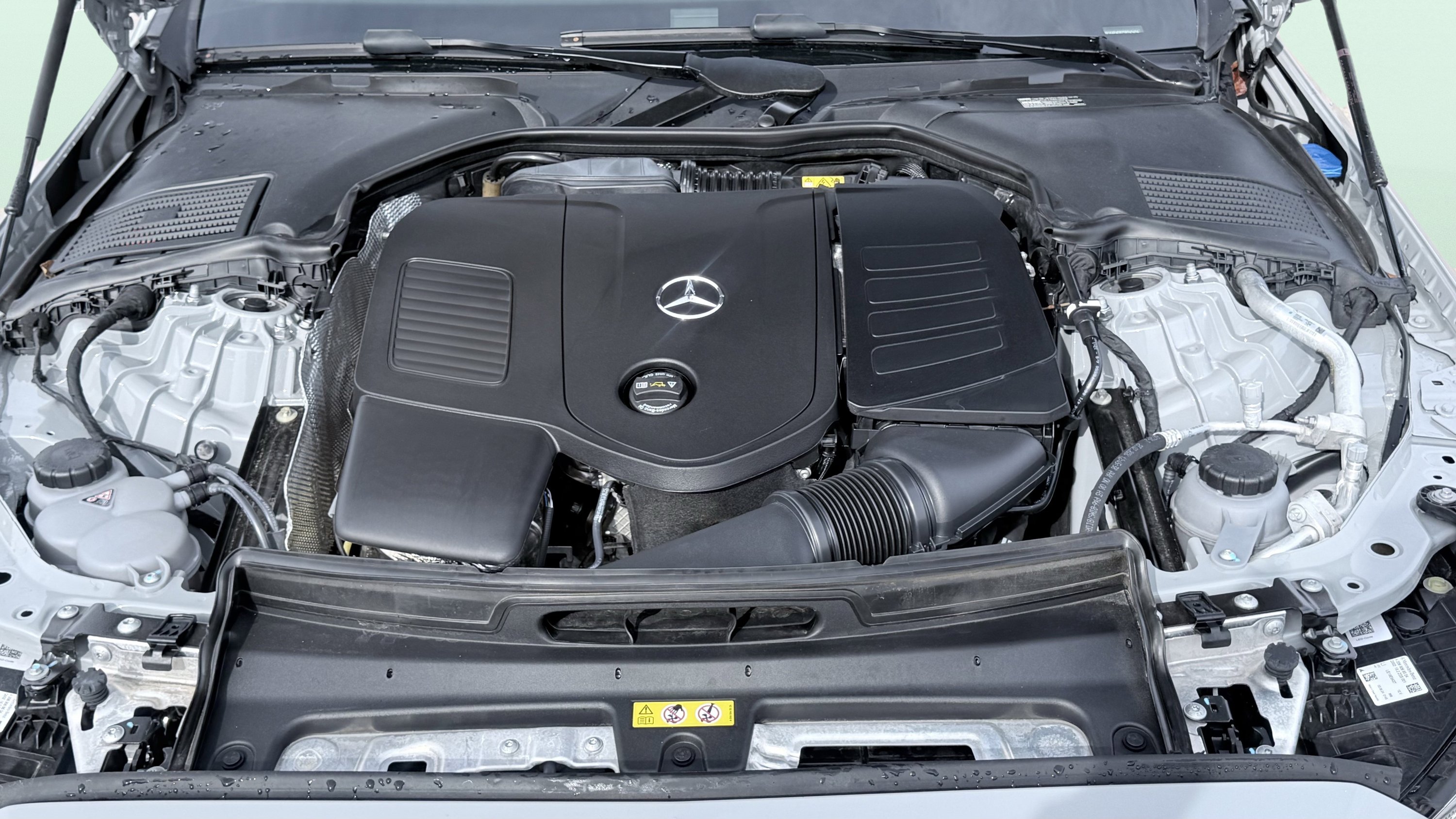 Used 2025 Mercedes-Benz C 300 Sedan image 19