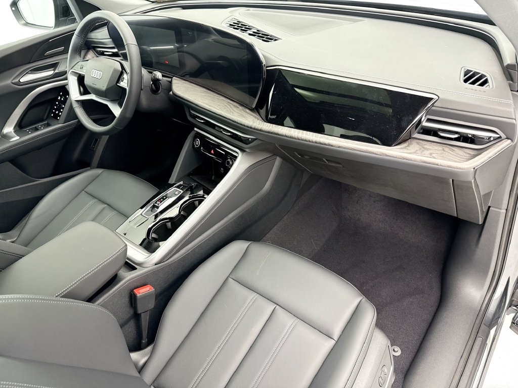 Used 2026 Audi Q5 Premium Plus AWD/4WD image 17