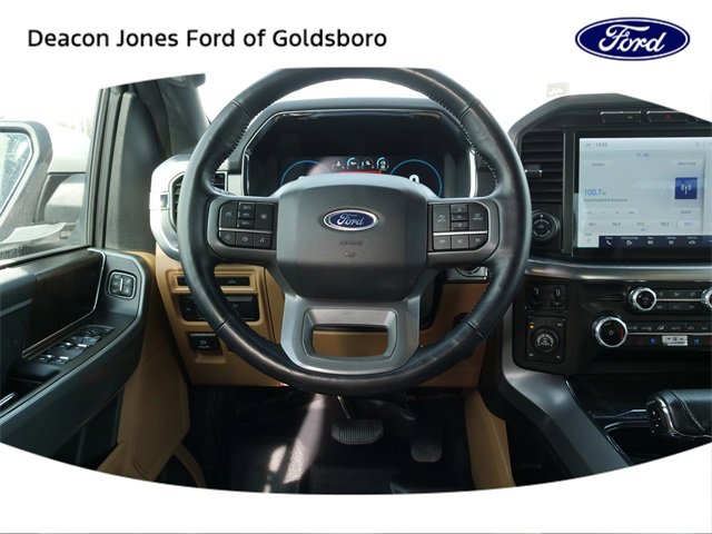 Used 2022 Ford F150 Lariat w/ Trailer Tow Package image 21