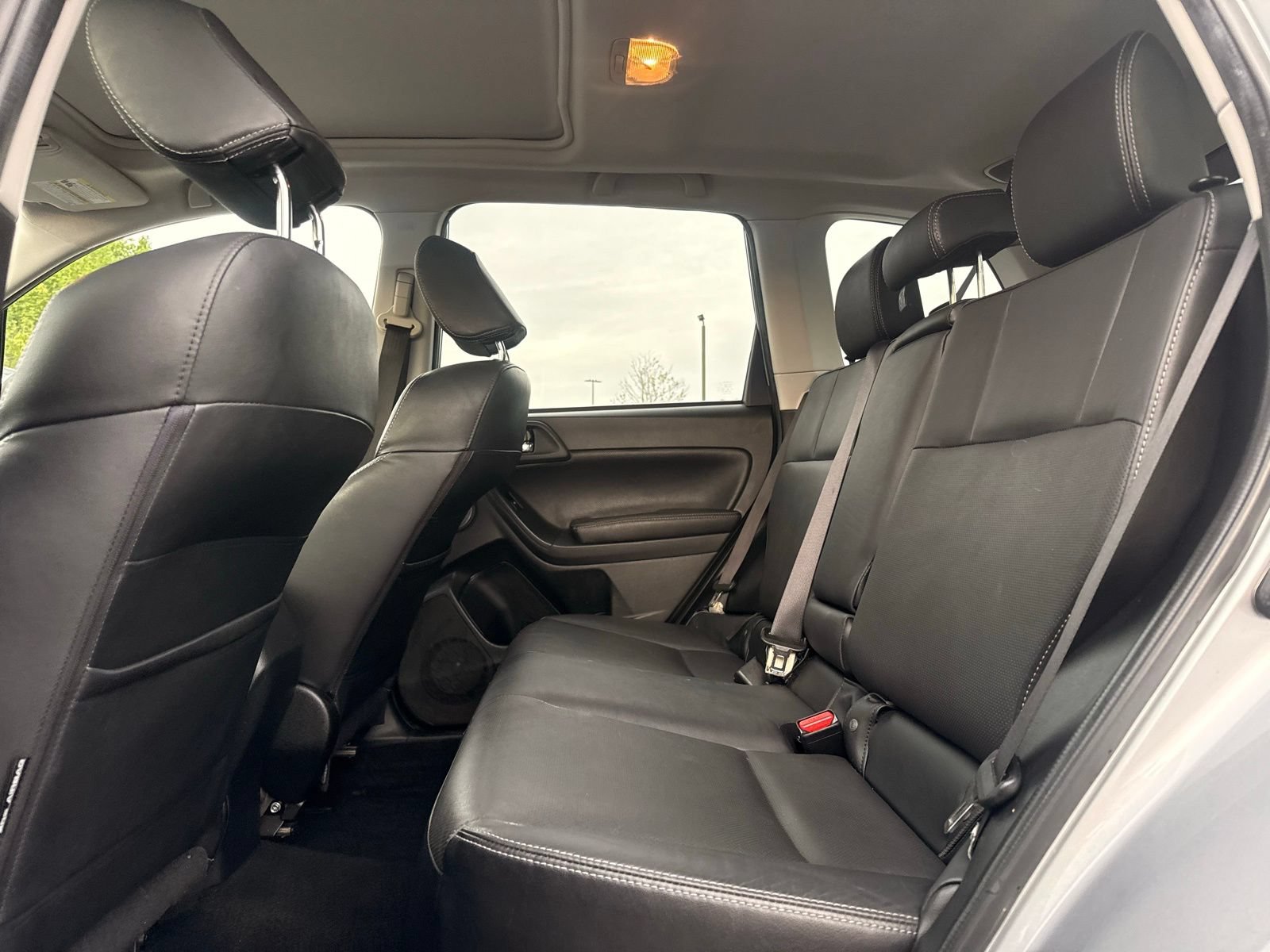 Used 2016 Subaru Forester 2.5i Limited AWD/4WD image 28
