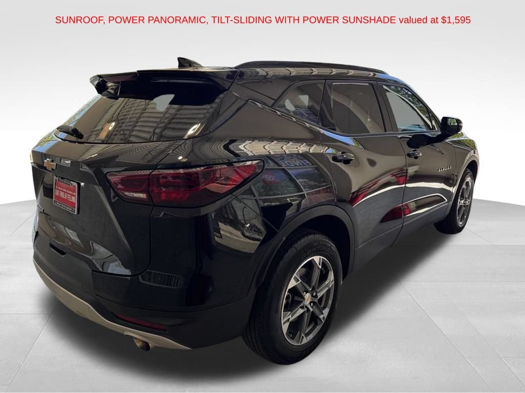 Used 2025 Chevrolet Blazer LT w/ Sound & Technology Package FWD image 7