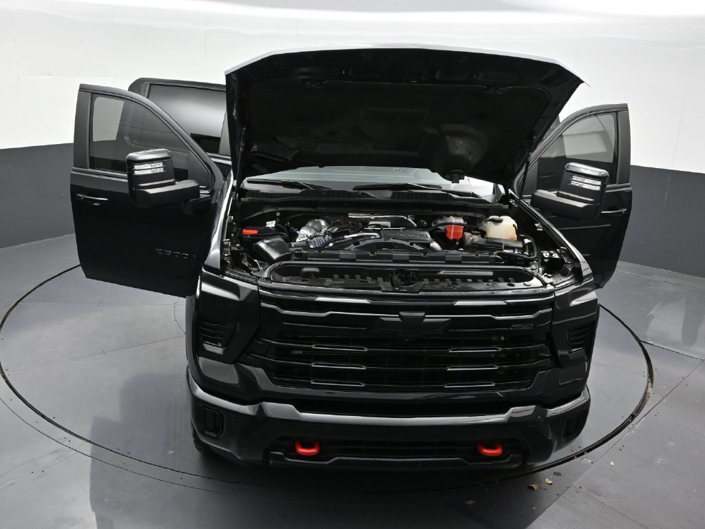 Used 2025 Chevrolet Silverado 2500 LT w/ Trail Boss Package AWD/4WD image 37