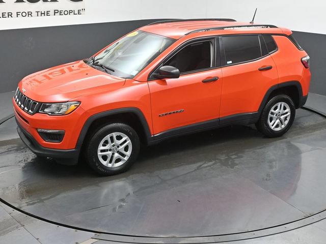 Used 2018 Jeep Compass Sport w/ Cold Weather Group AWD/4WD image 44