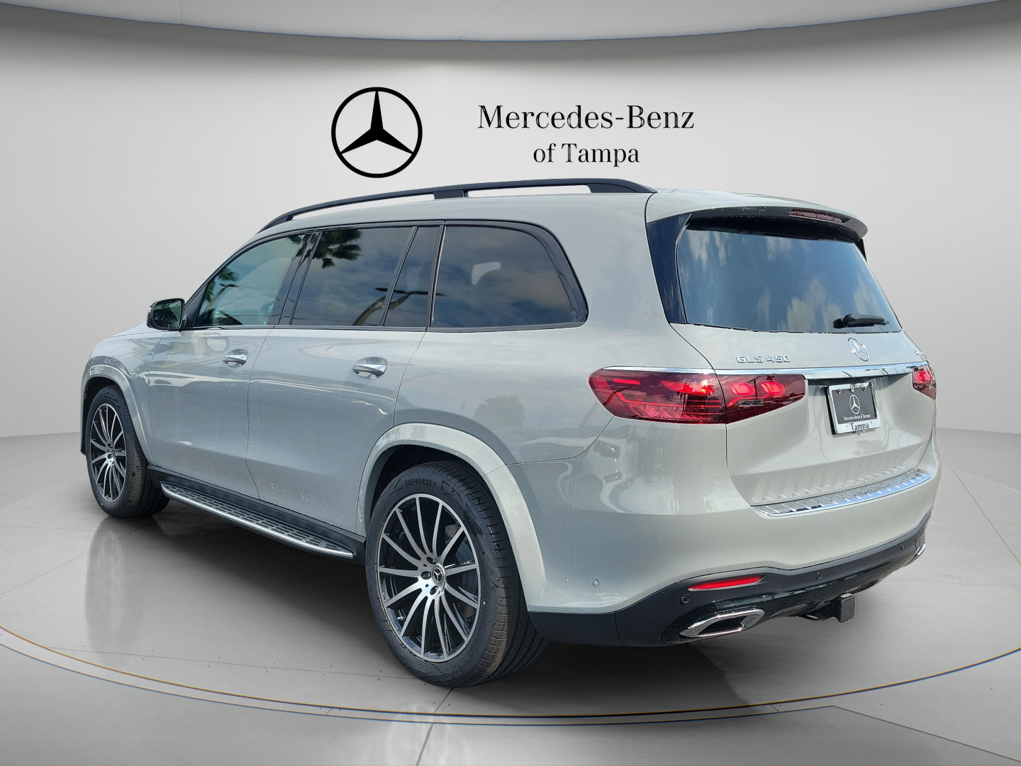 New 2026 Mercedes-Benz GLS 450 4MATIC image 2