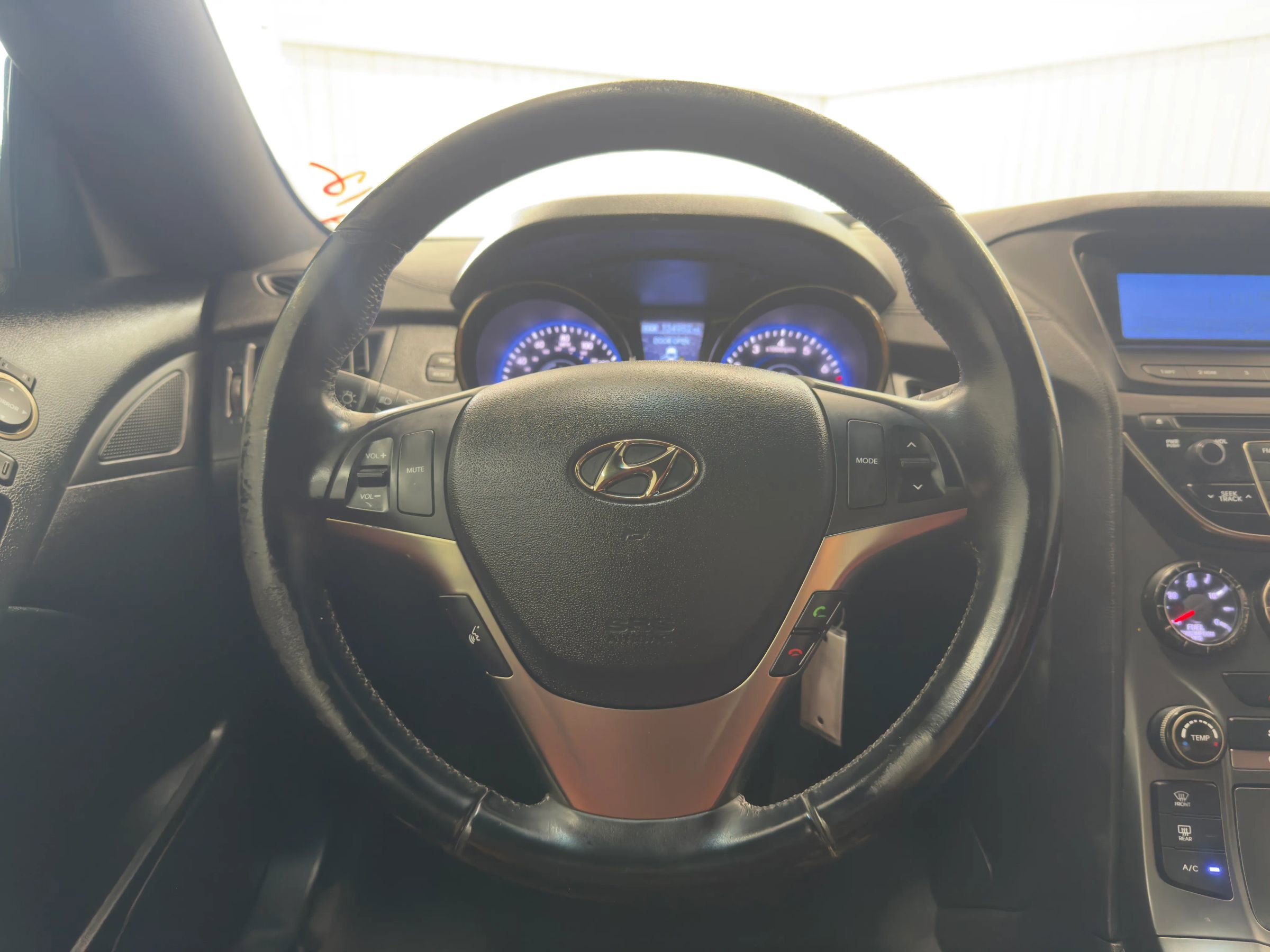 Used 2013 Hyundai Genesis 2.0T image 18