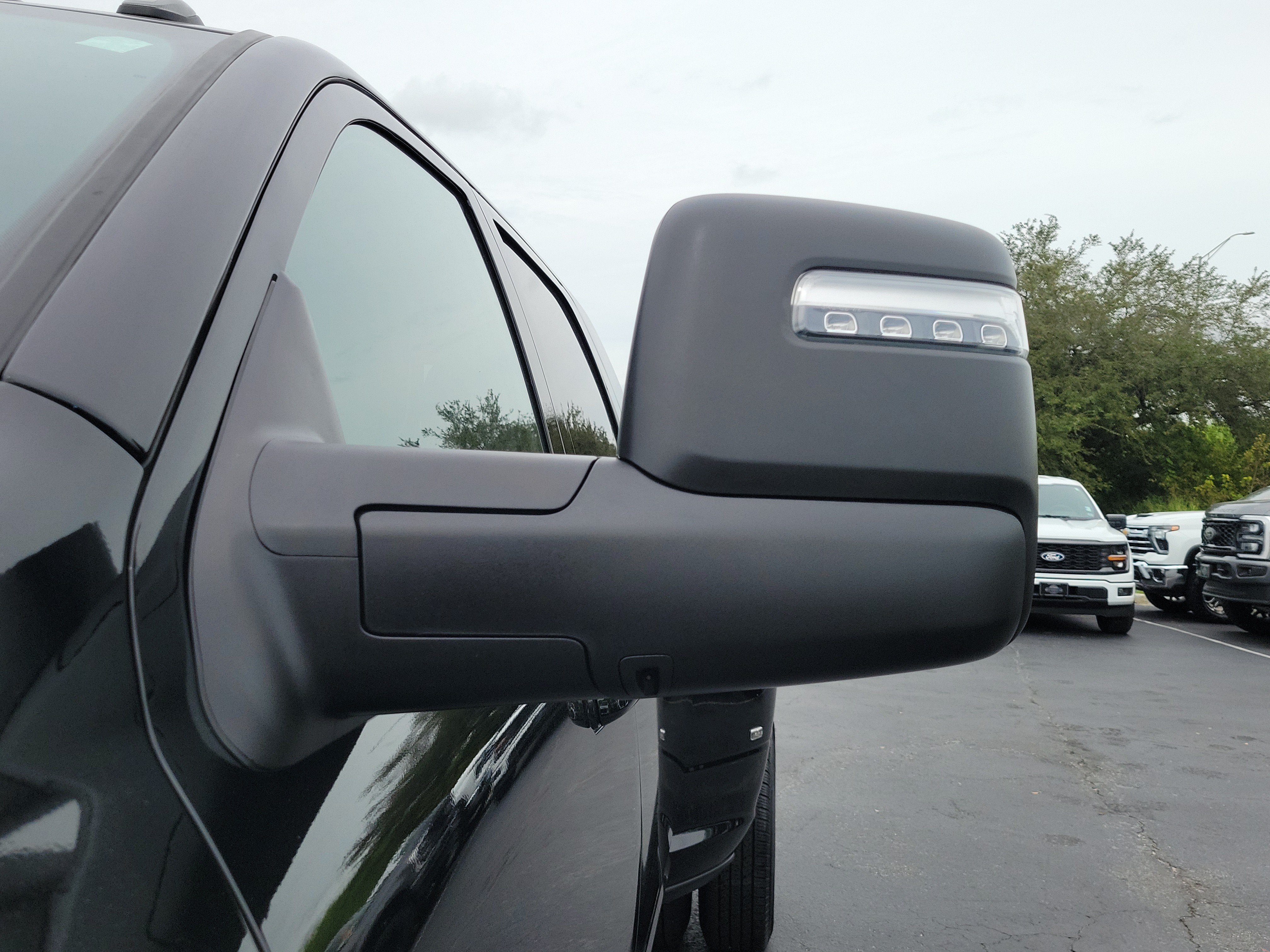 Used 2025 RAM 3500 Laramie w/ Night Edition AWD/4WD image 4