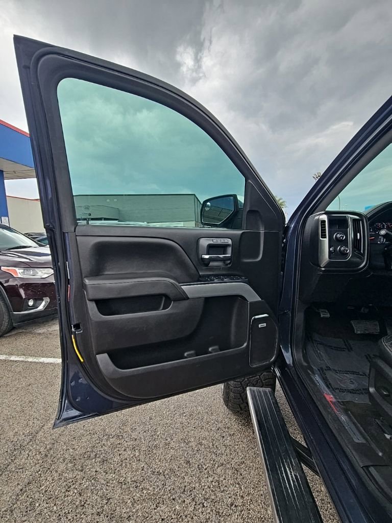 Used 2018 Chevrolet Silverado 1500 LTZ Z71 w/ Centennial Edition AWD/4WD image 9