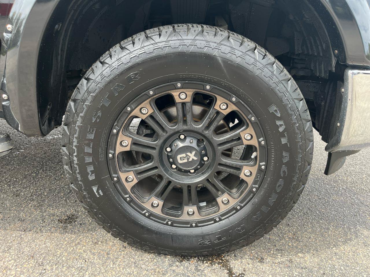 Used 2017 Nissan Titan SV AWD/4WD image 9