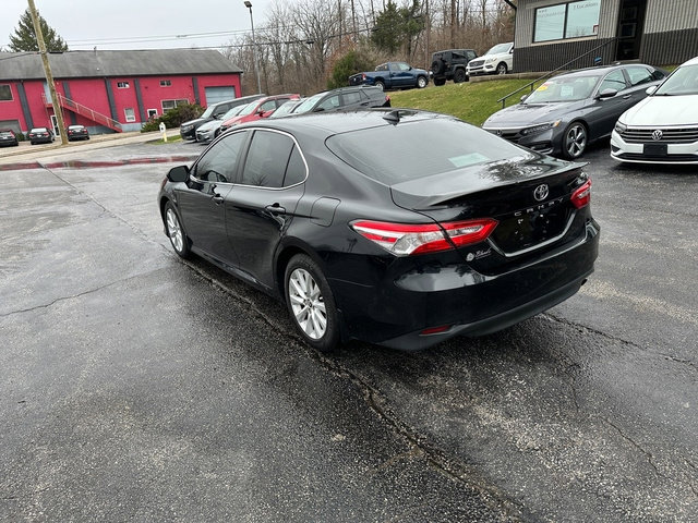 Used 2020 Toyota Camry LE FWD image 8