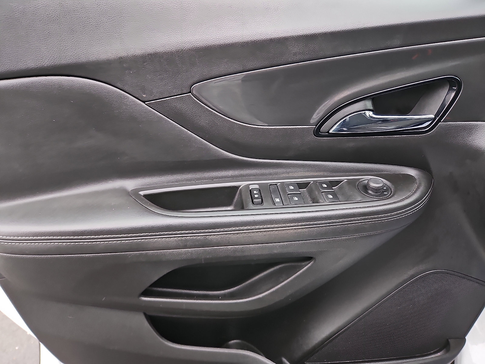 Used 2017 Buick Encore Preferred image 12