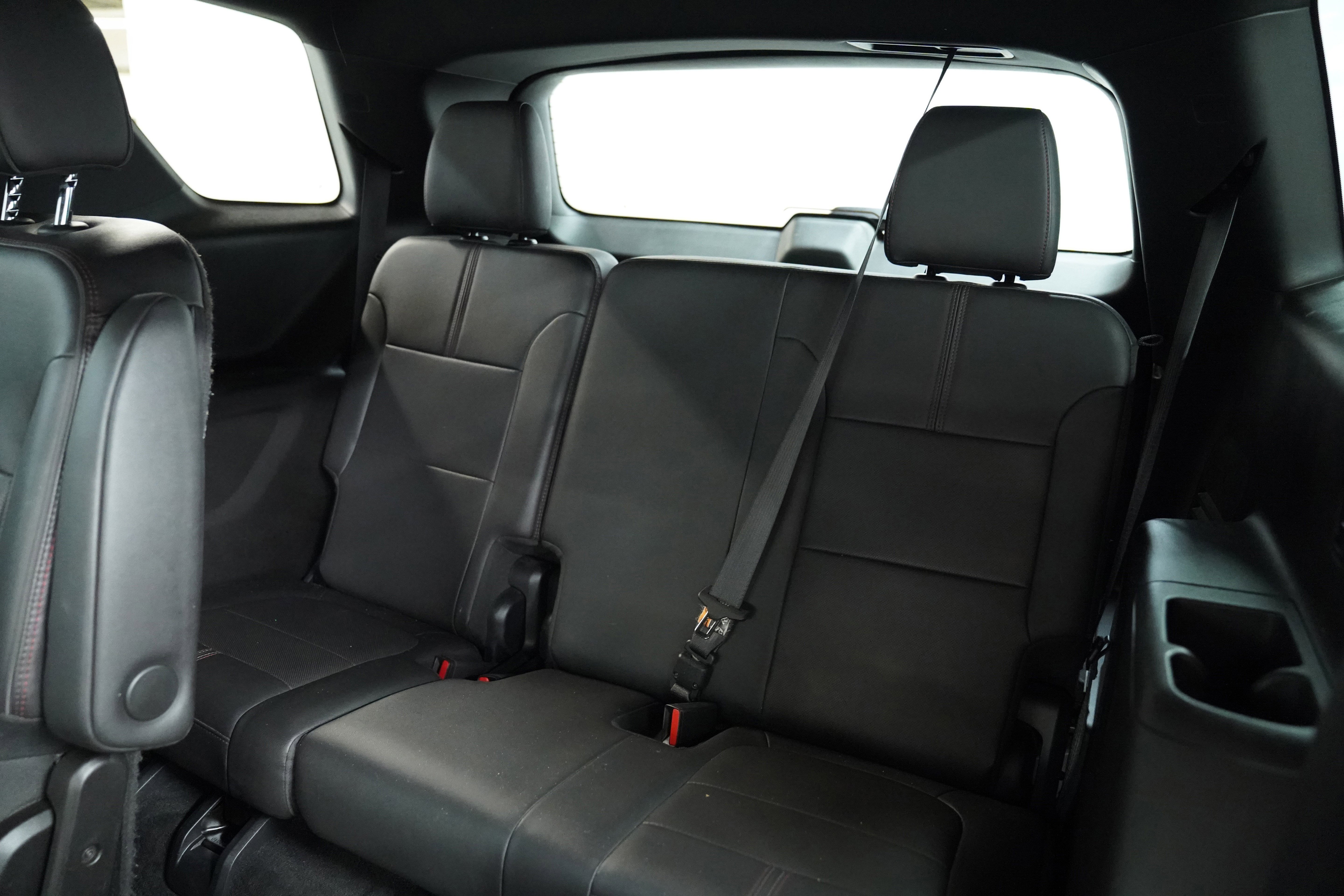 Used 2023 Chevrolet Traverse RS image 7