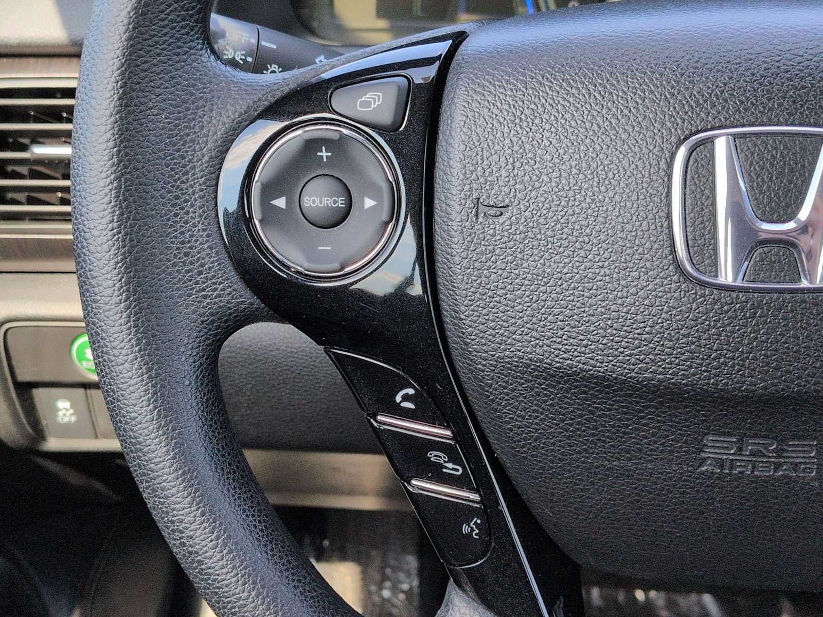 Used 2015 Honda Accord Hybrid Sedan image 24