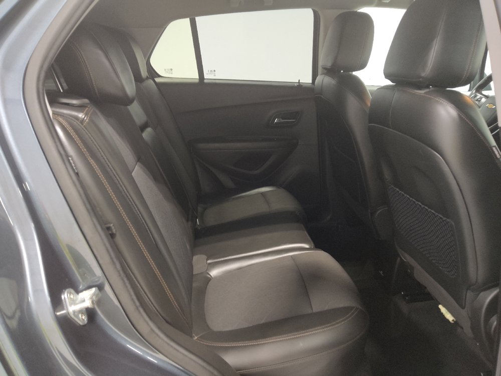 Used 2022 Chevrolet Trax LT w/ Driver Confidence Package AWD/4WD image 19