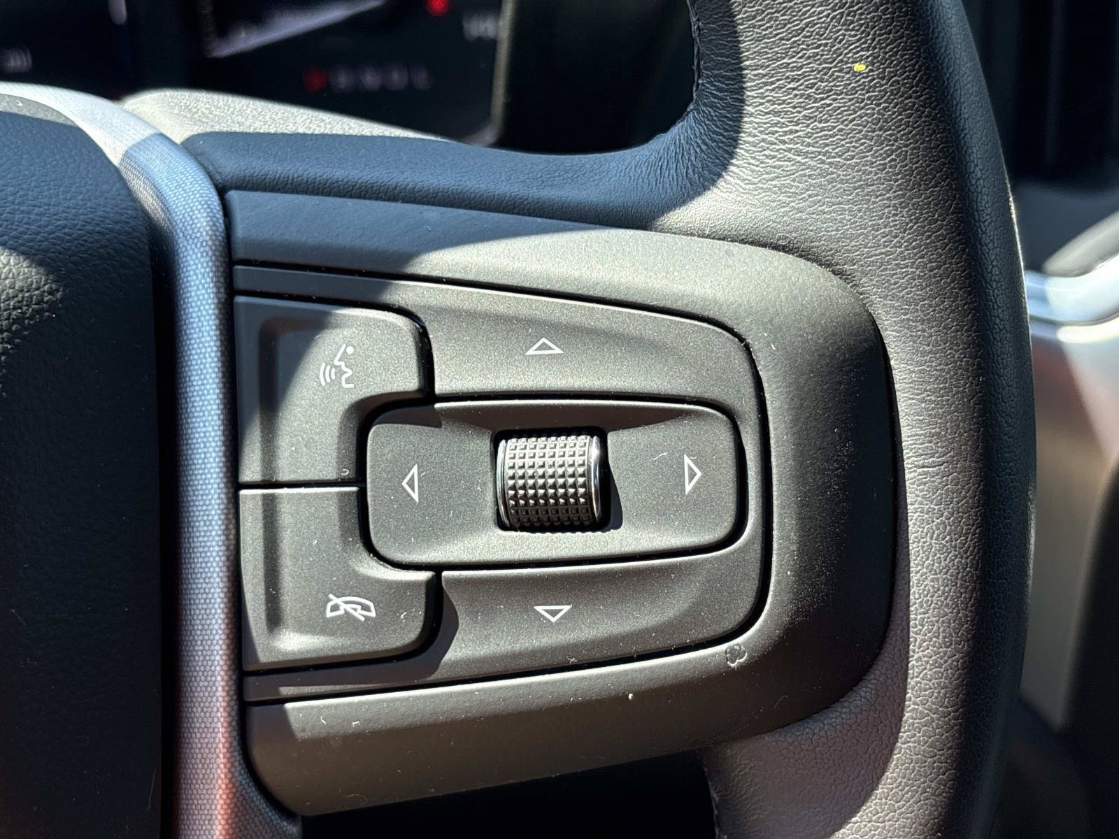 Used 2021 GMC Sierra 1500 Elevation w/ X31 Off-Road Package AWD/4WD image 19