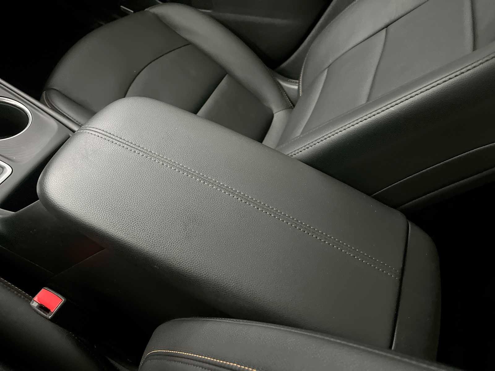 Used 2018 Chevrolet Equinox Premier FWD image 29