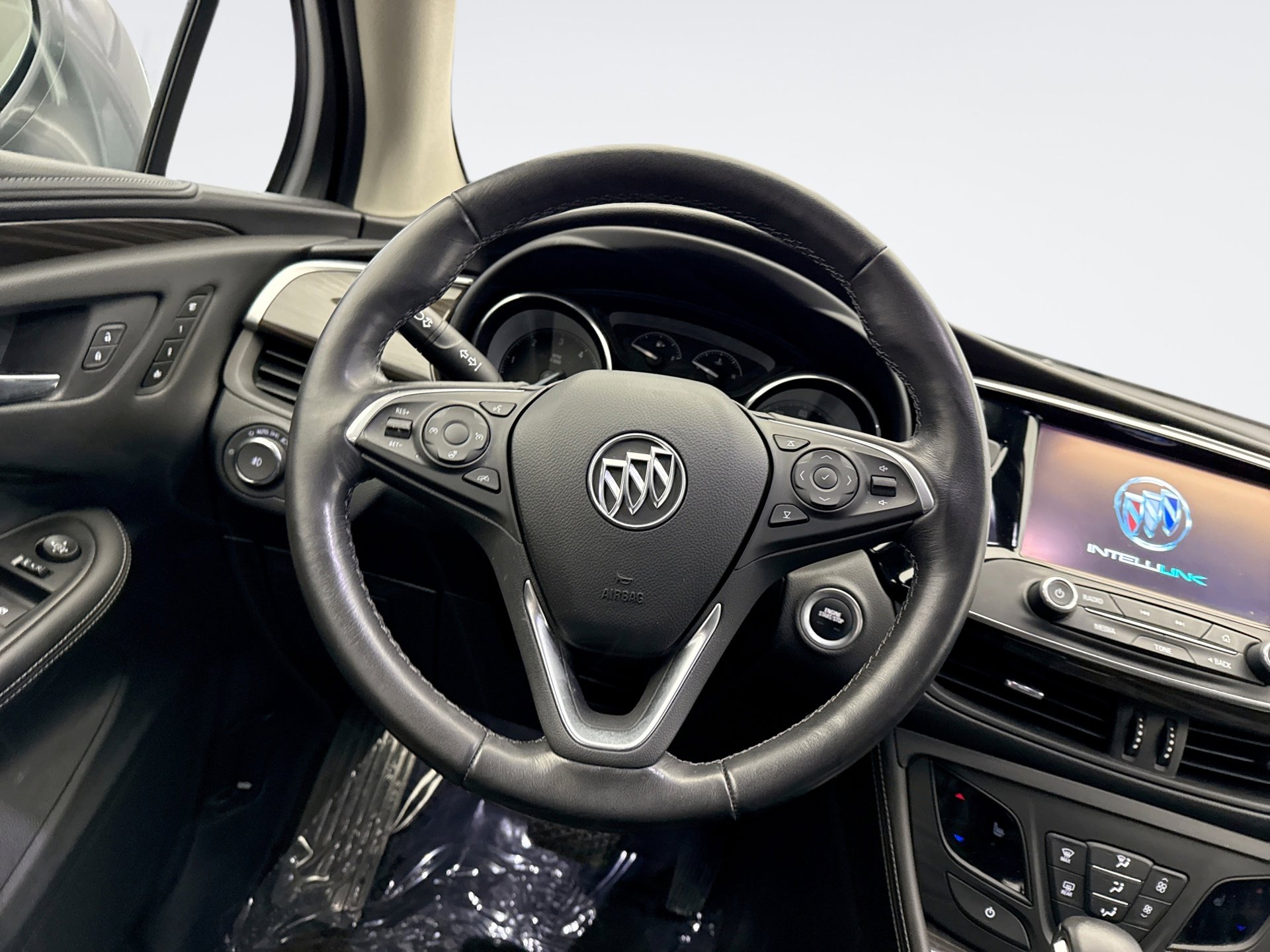 Used 2020 Buick Envision Essence image 12