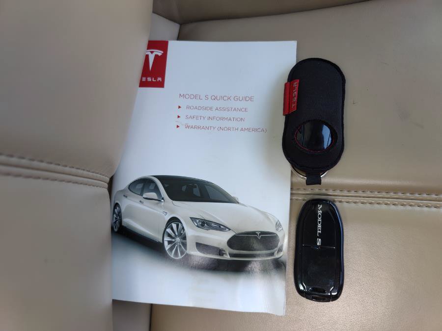 Used 2014 Tesla Model S 85 RWD image 37
