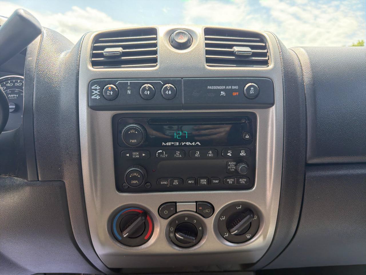 Used 2012 GMC Canyon SLE AWD/4WD image 11