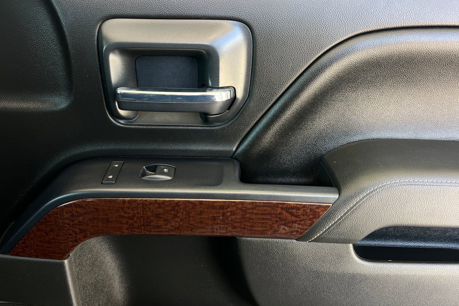 Used 2014 GMC Sierra 1500 SLE w/ SLE Value Package image 18