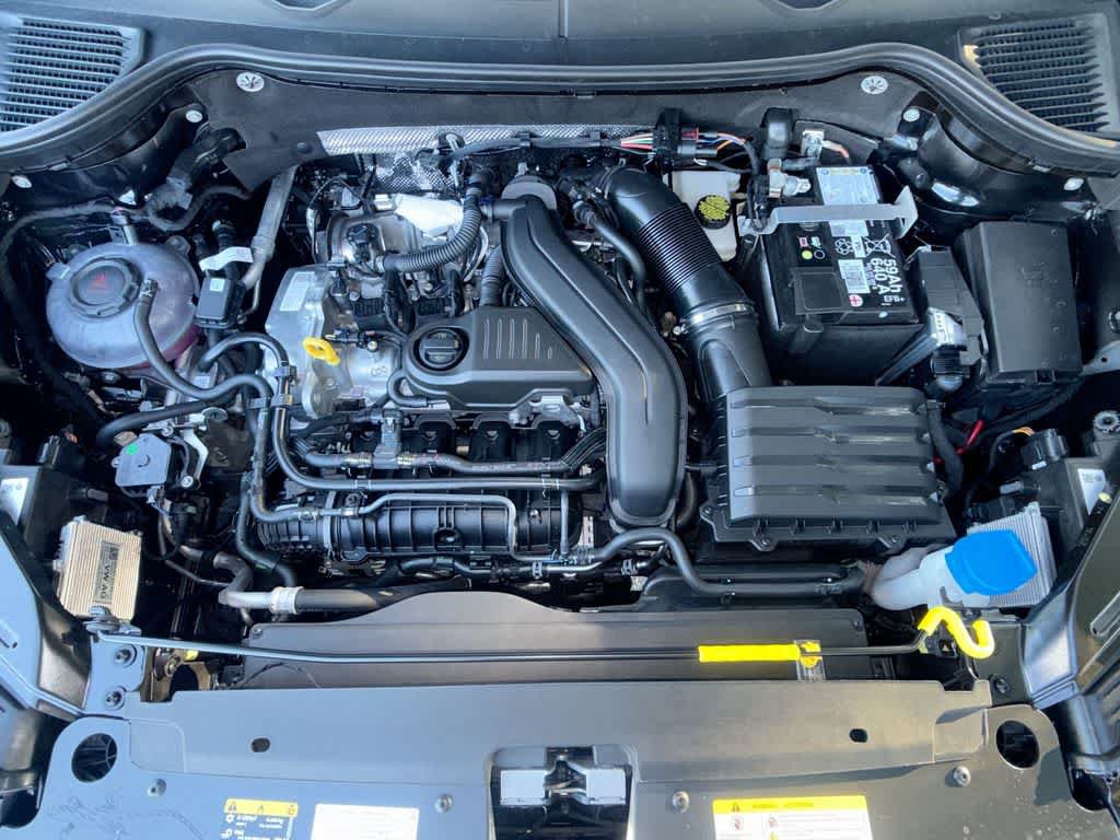 New 2026 Volkswagen Taos SE FWD image 12