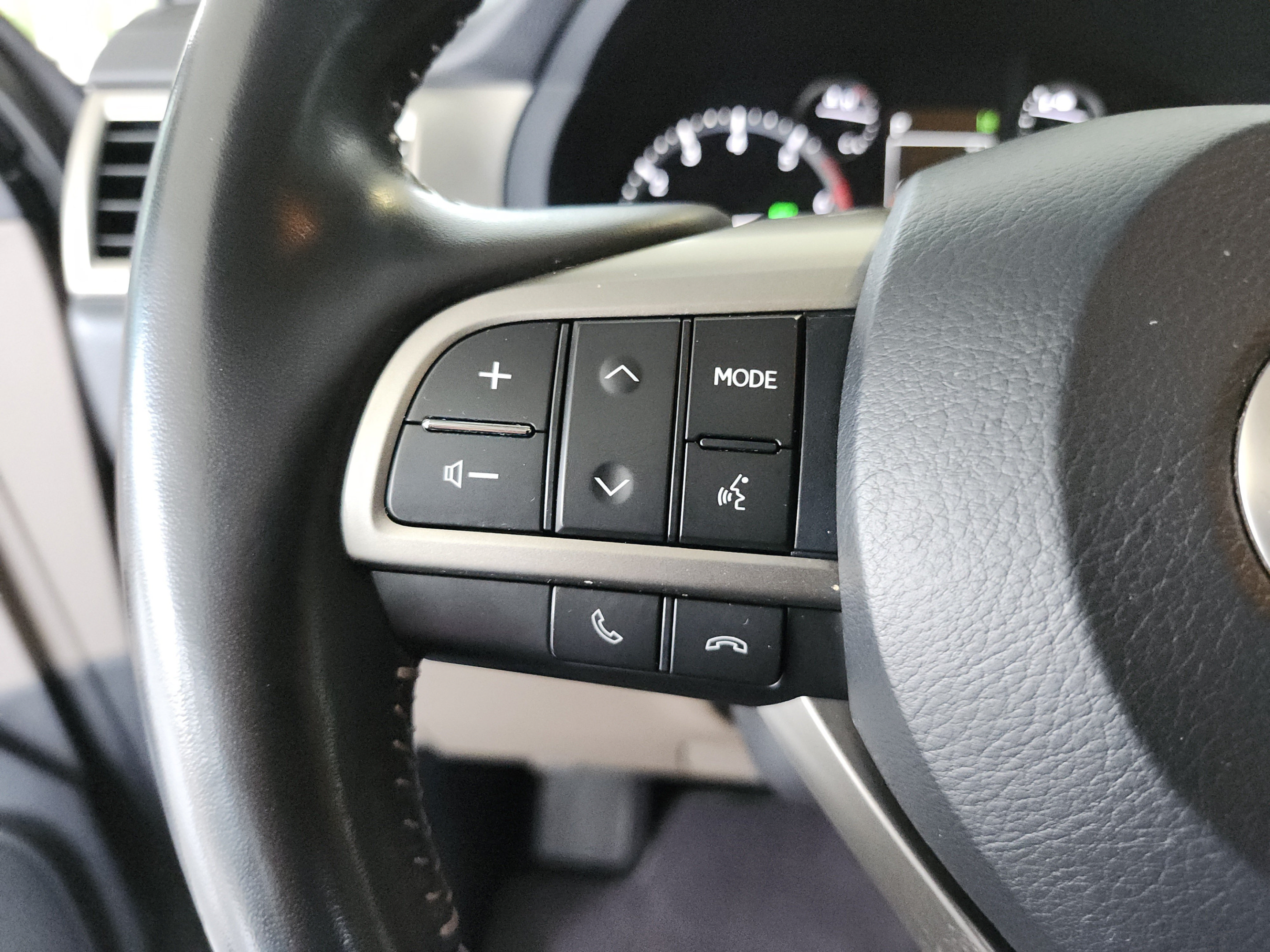 Used 2021 Lexus GX 460 Premium w/ Premium Package AWD/4WD image 14
