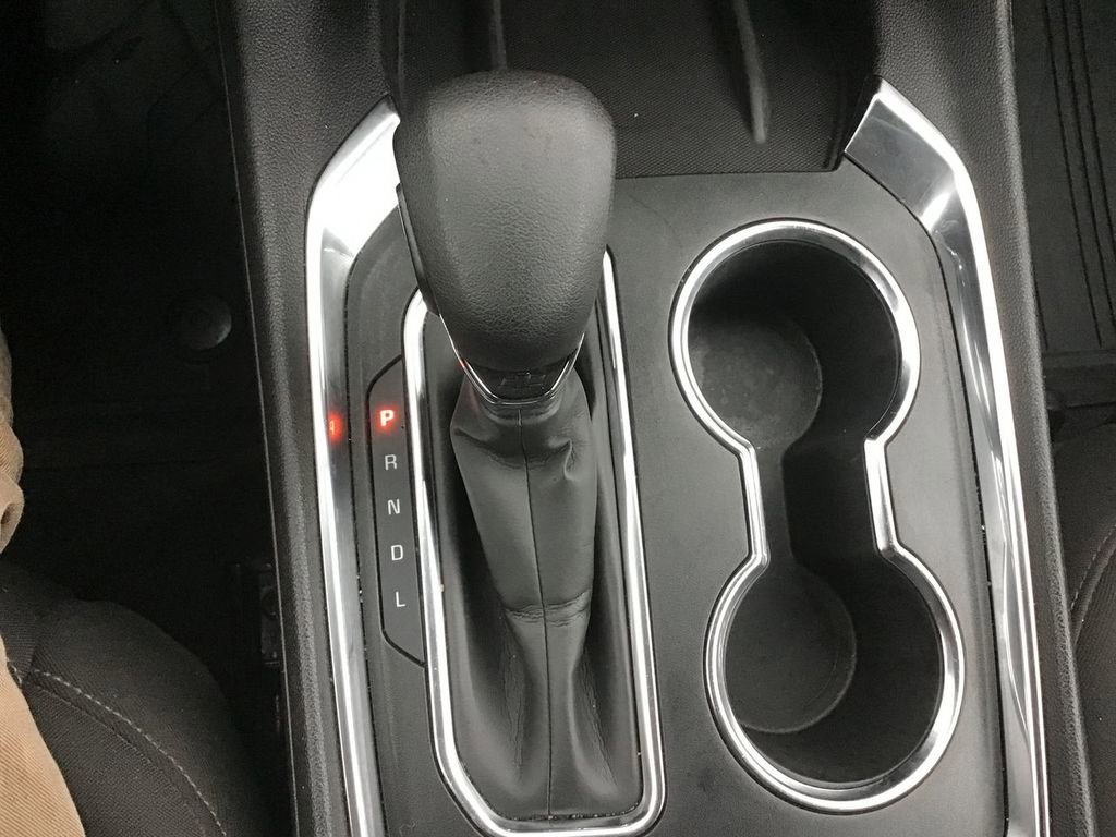 Used 2022 Chevrolet Traverse LT image 15