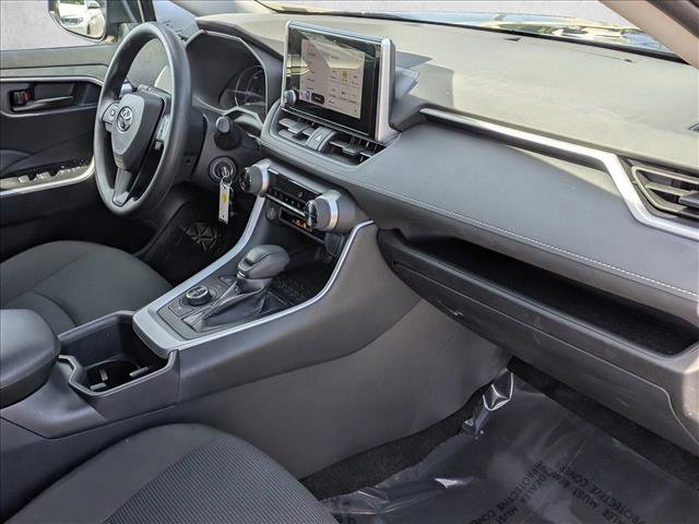 Used 2025 Toyota RAV4 LE AWD/4WD image 21