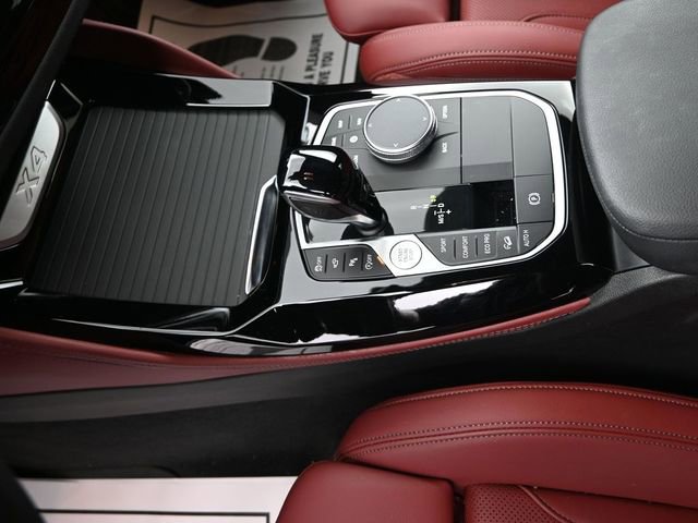 Used 2023 BMW X4 xDrive30i w/ Premium Package image 15
